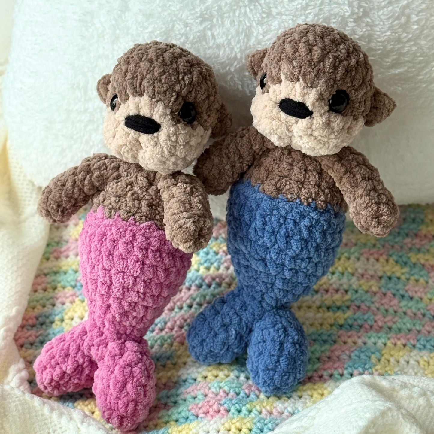 Oliver the Baby Otter - Two Elephants -