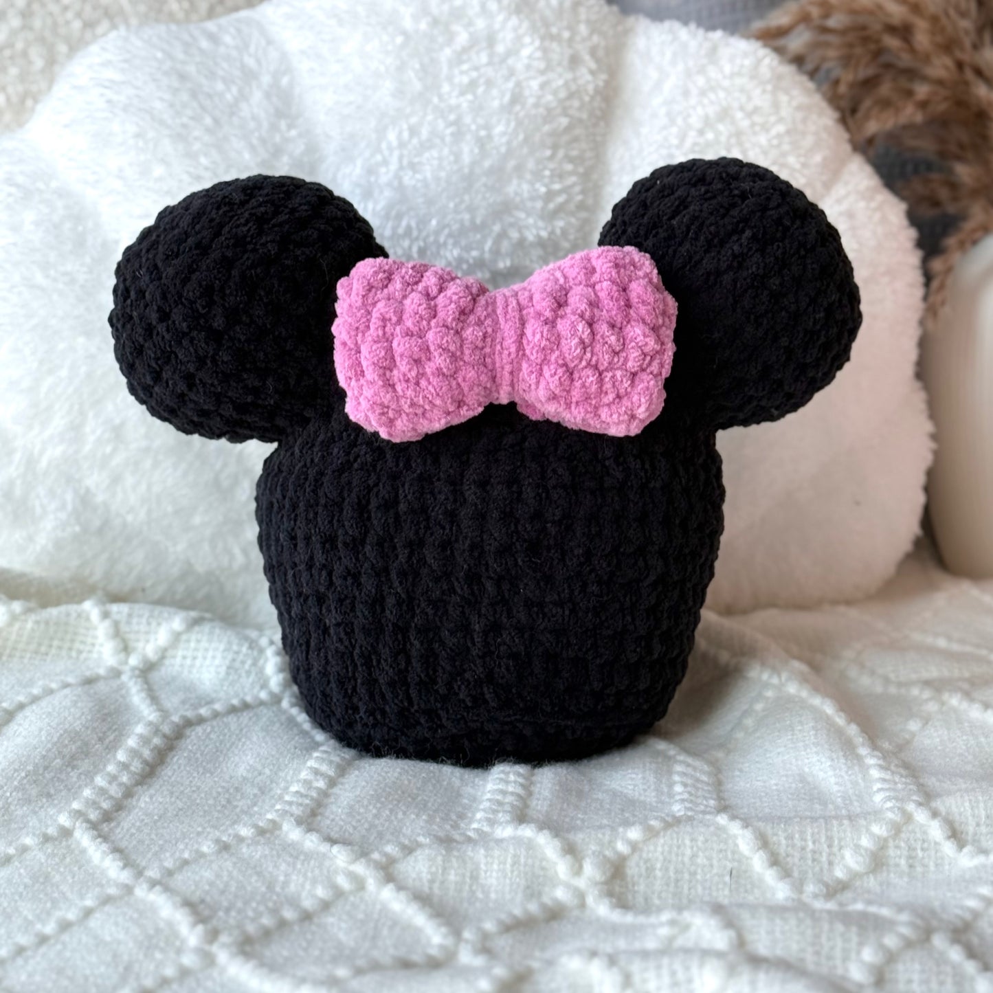 Minnie's Charm Throw Pillow - Starblack - Two Elephants