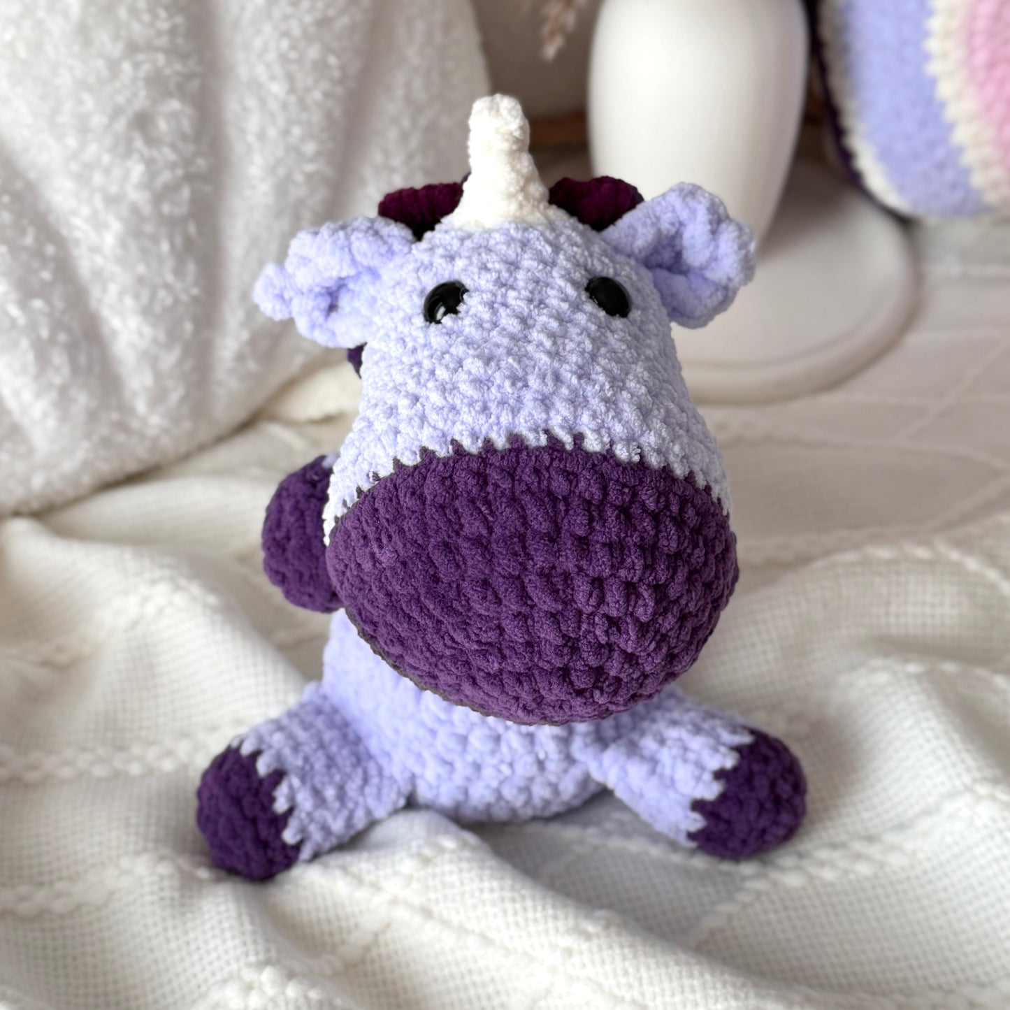 Lila the Unicorn - Two Elephants