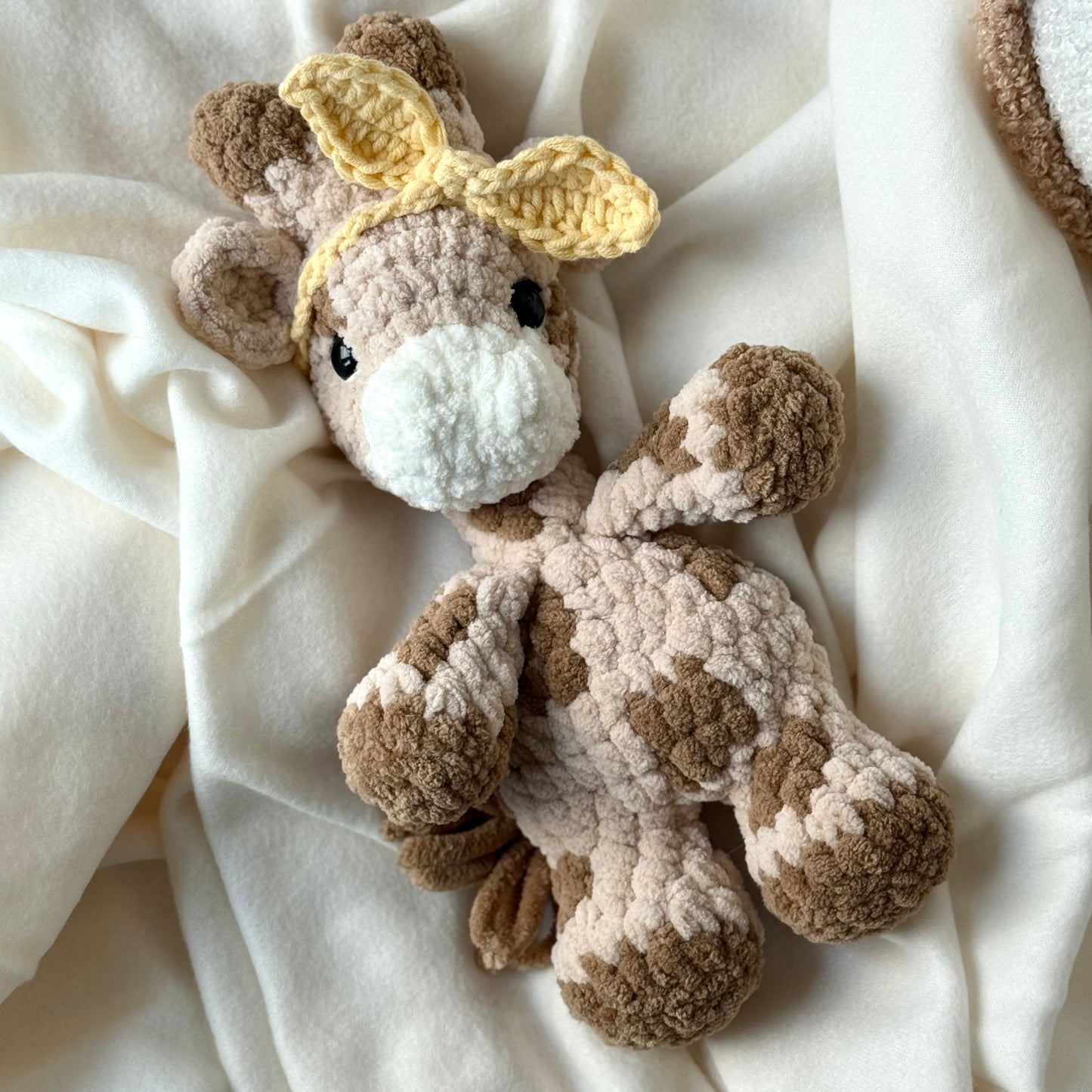 Goldie the Baby Giraffe - Two Elephants - 