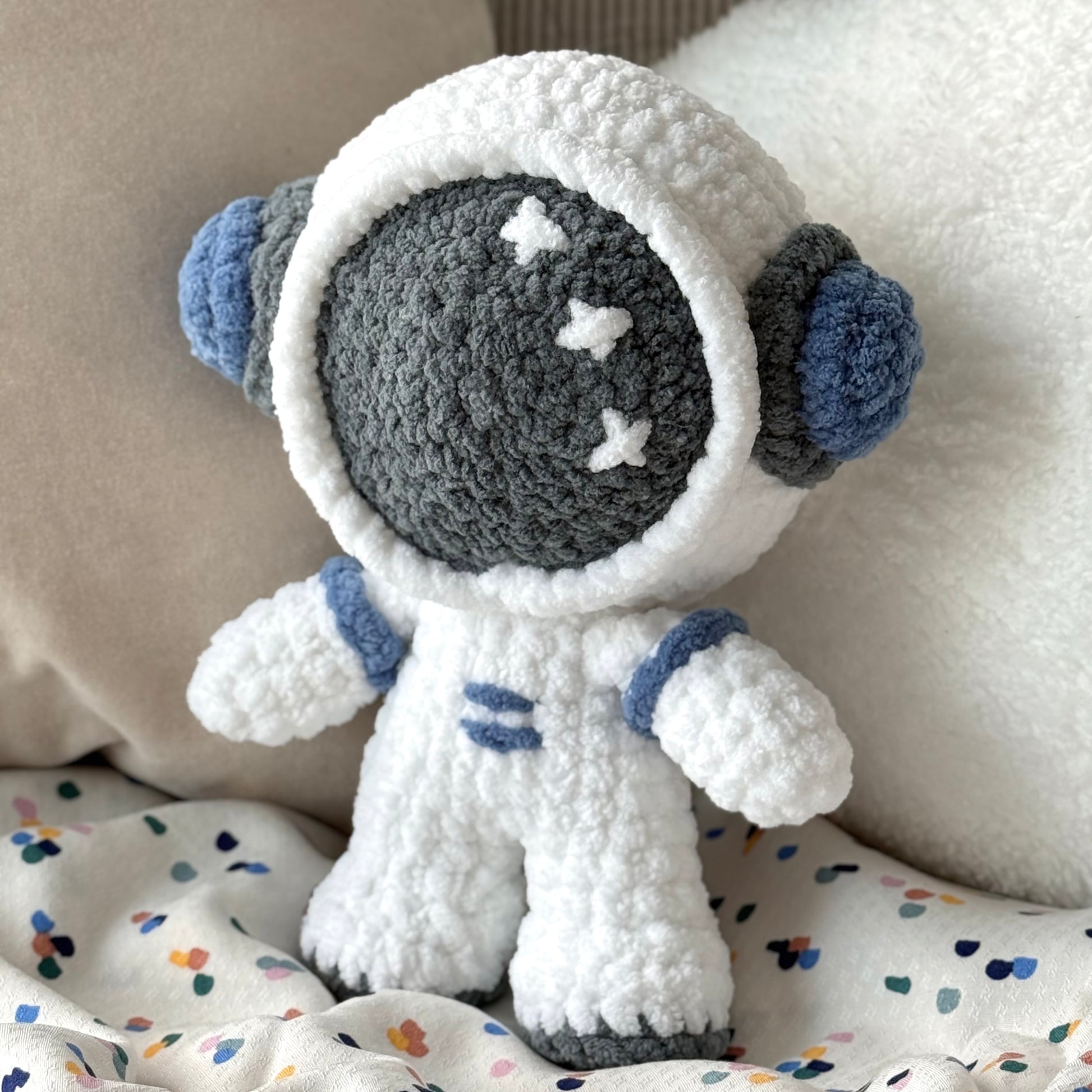 Captain Apollo the Astronaut - Two Elephants - 