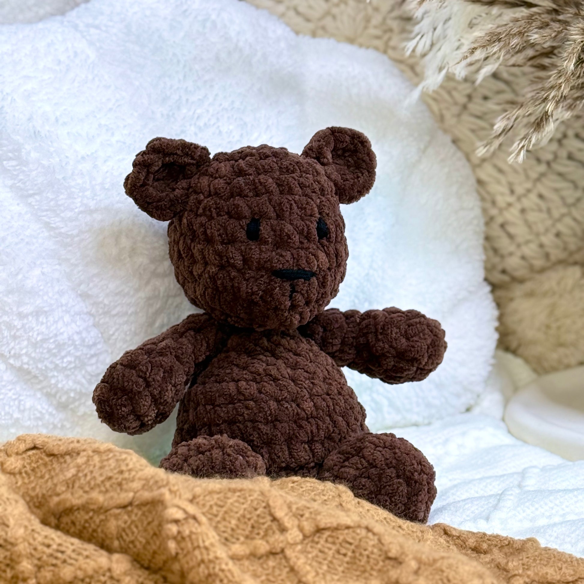 Bernard the Little Bear- 17cm - Two Elephants - 
