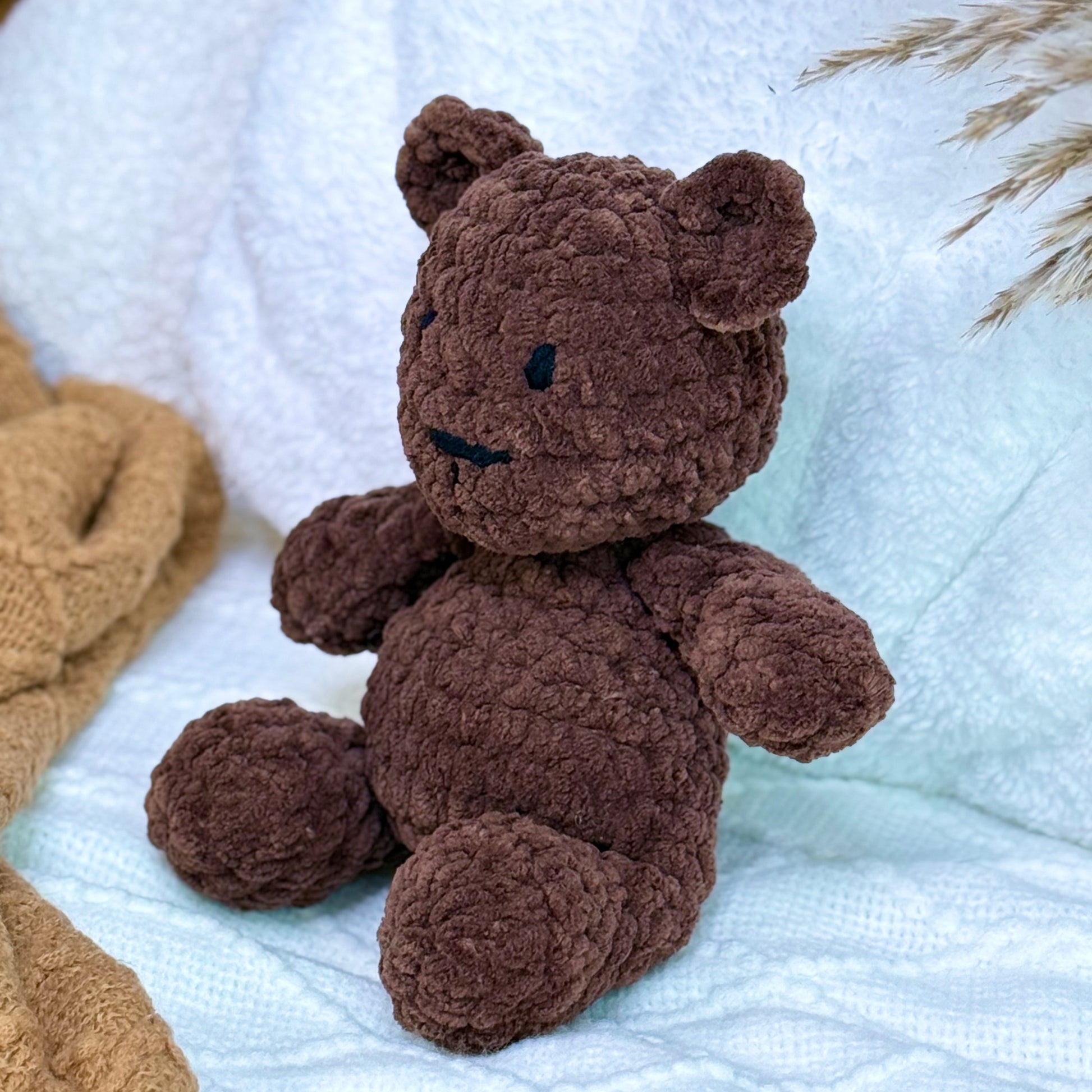 Bernard the Little Bear- 17cm - Two Elephants - 